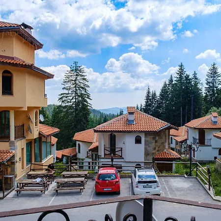 Villa Savov Pamporowo